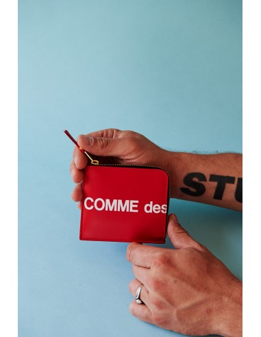 Comme des Garçons Huge Logo Half Zip Small Wallet (Red) Comment ça marche